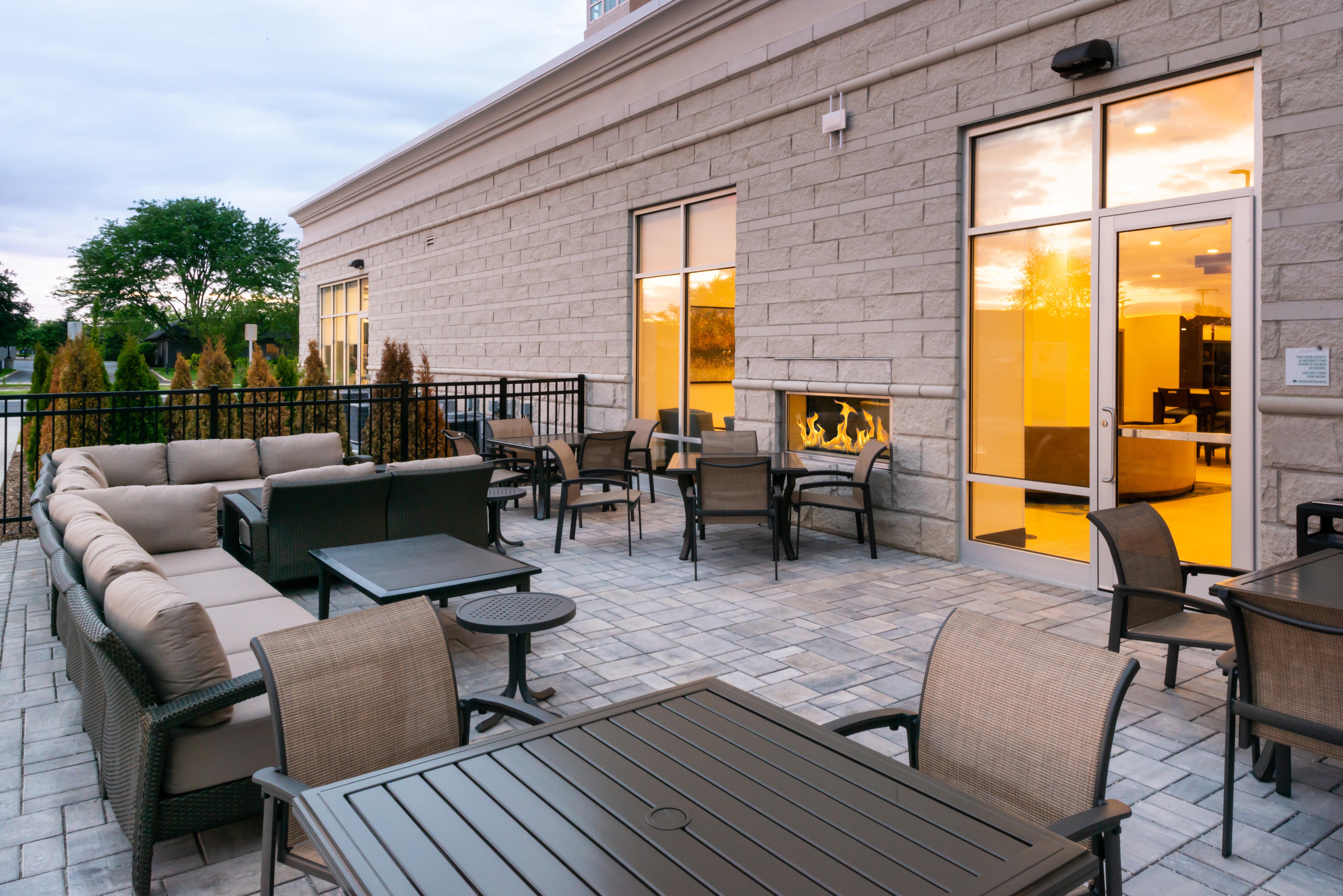 Holiday Inn & Suites - Farmington Hills - Detroit Nw By Ihg Exterior foto